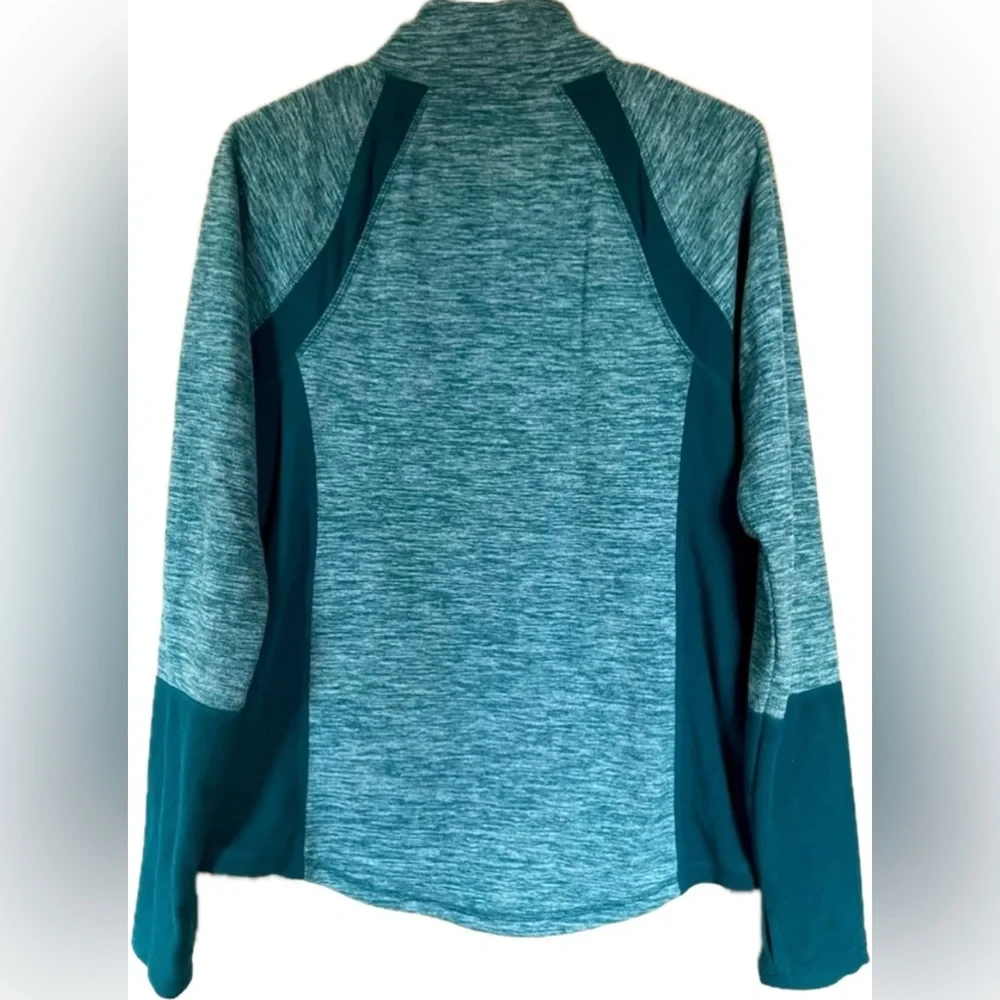 Perfectly soft Perfectly you 1/4 zip pull over with thumb holes. Women’s size M